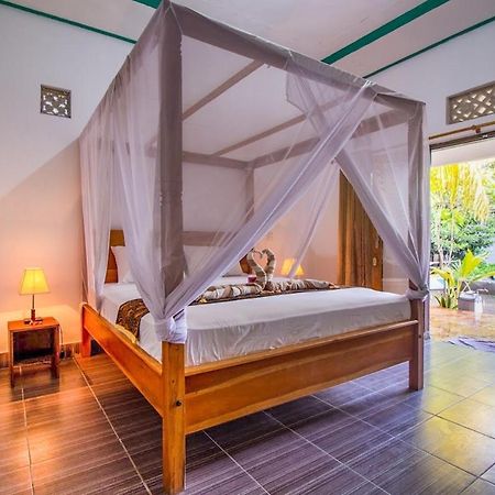 Balengku Homestay Gili Air Buitenkant foto