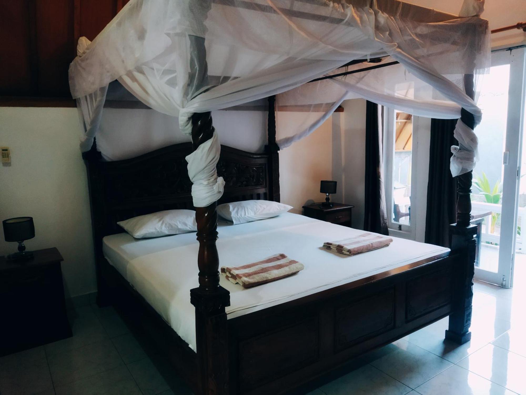 Balengku Homestay Gili Air Buitenkant foto