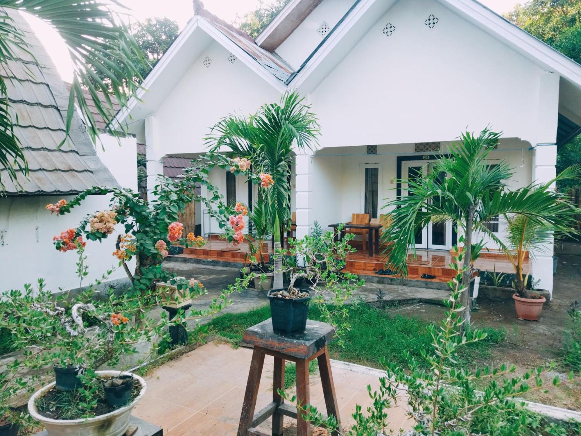 Balengku Homestay Gili Air Buitenkant foto