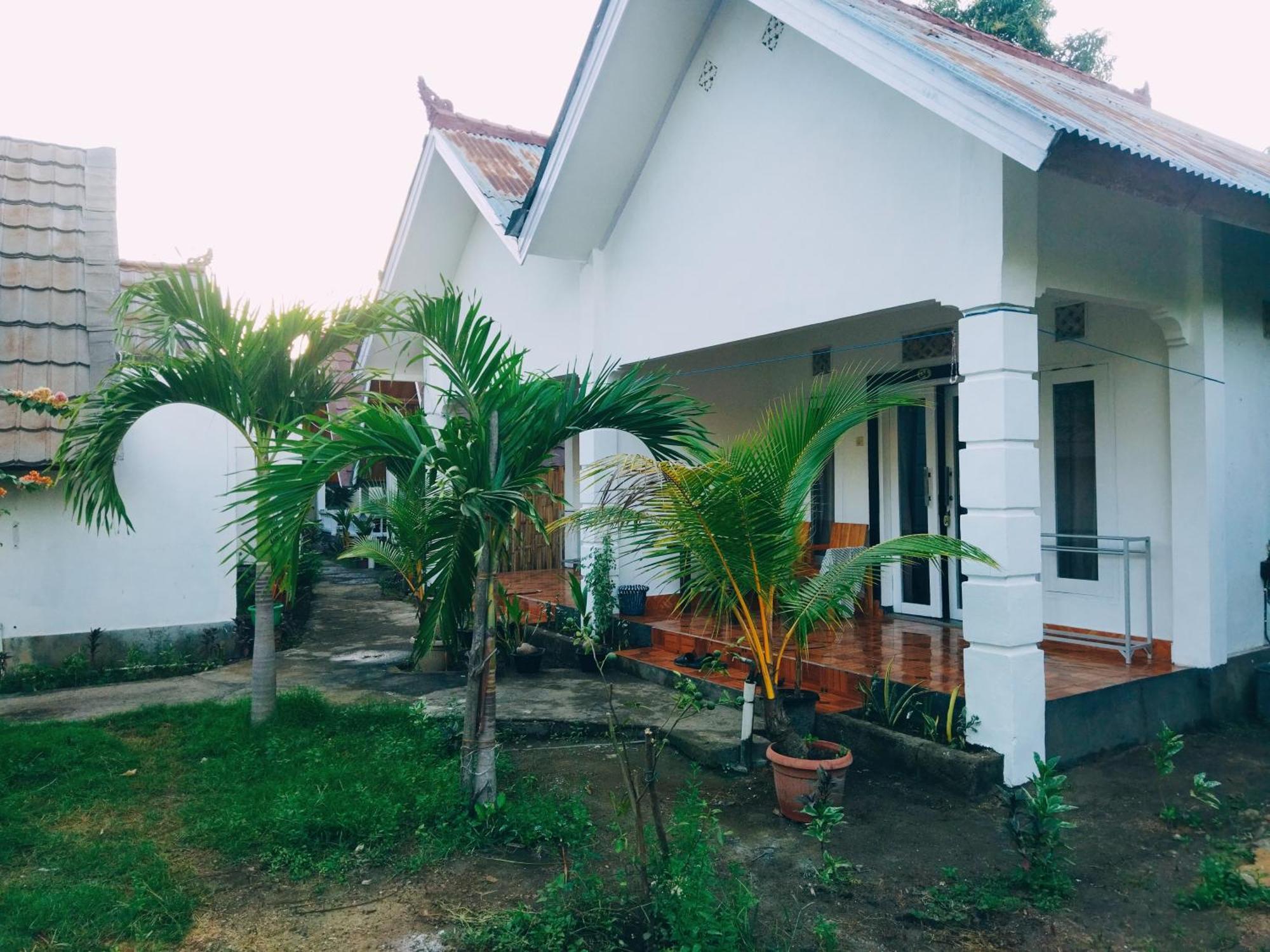 Balengku Homestay Gili Air Buitenkant foto