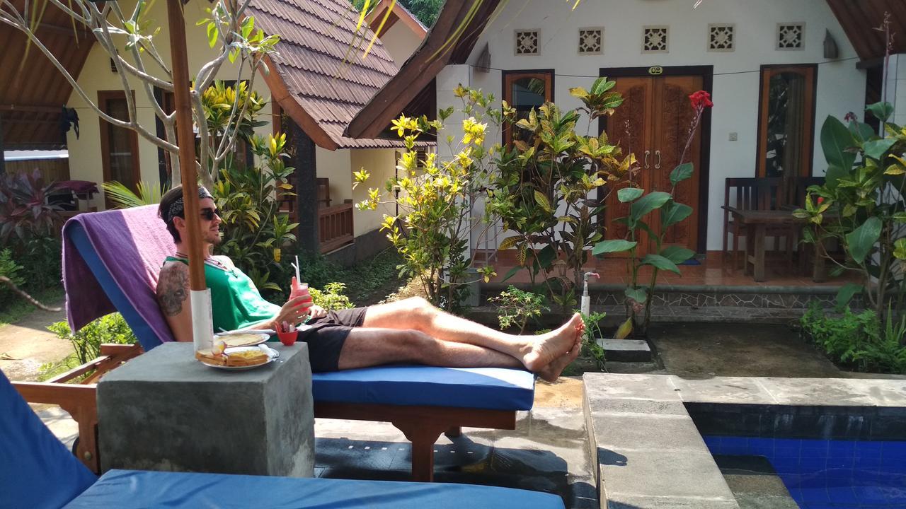 Balengku Homestay Gili Air Buitenkant foto