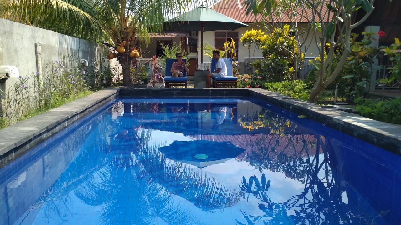 Balengku Homestay Gili Air Buitenkant foto