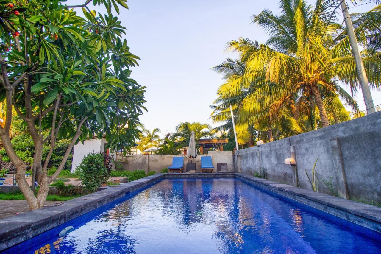 Balengku Homestay Gili Air Buitenkant foto