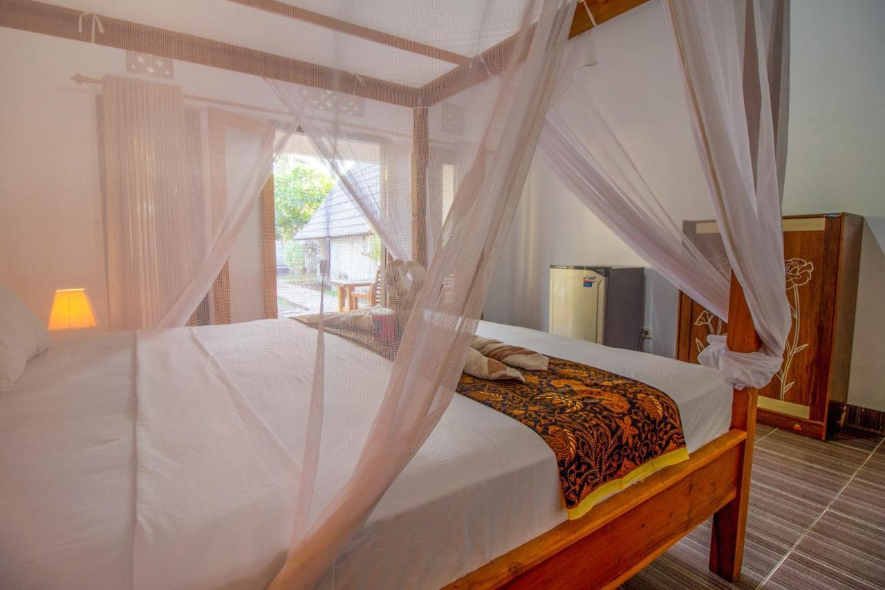 Balengku Homestay Gili Air Buitenkant foto